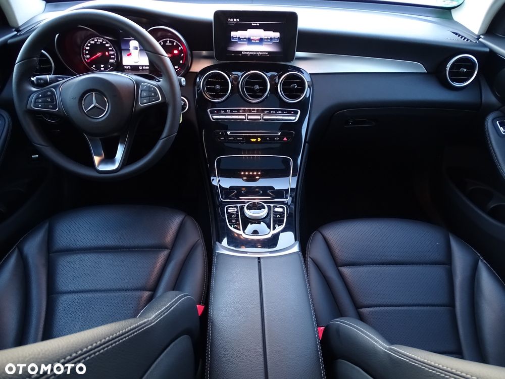 Mercedes-Benz GLC 250 4Matic 9G-TRONIC - 24