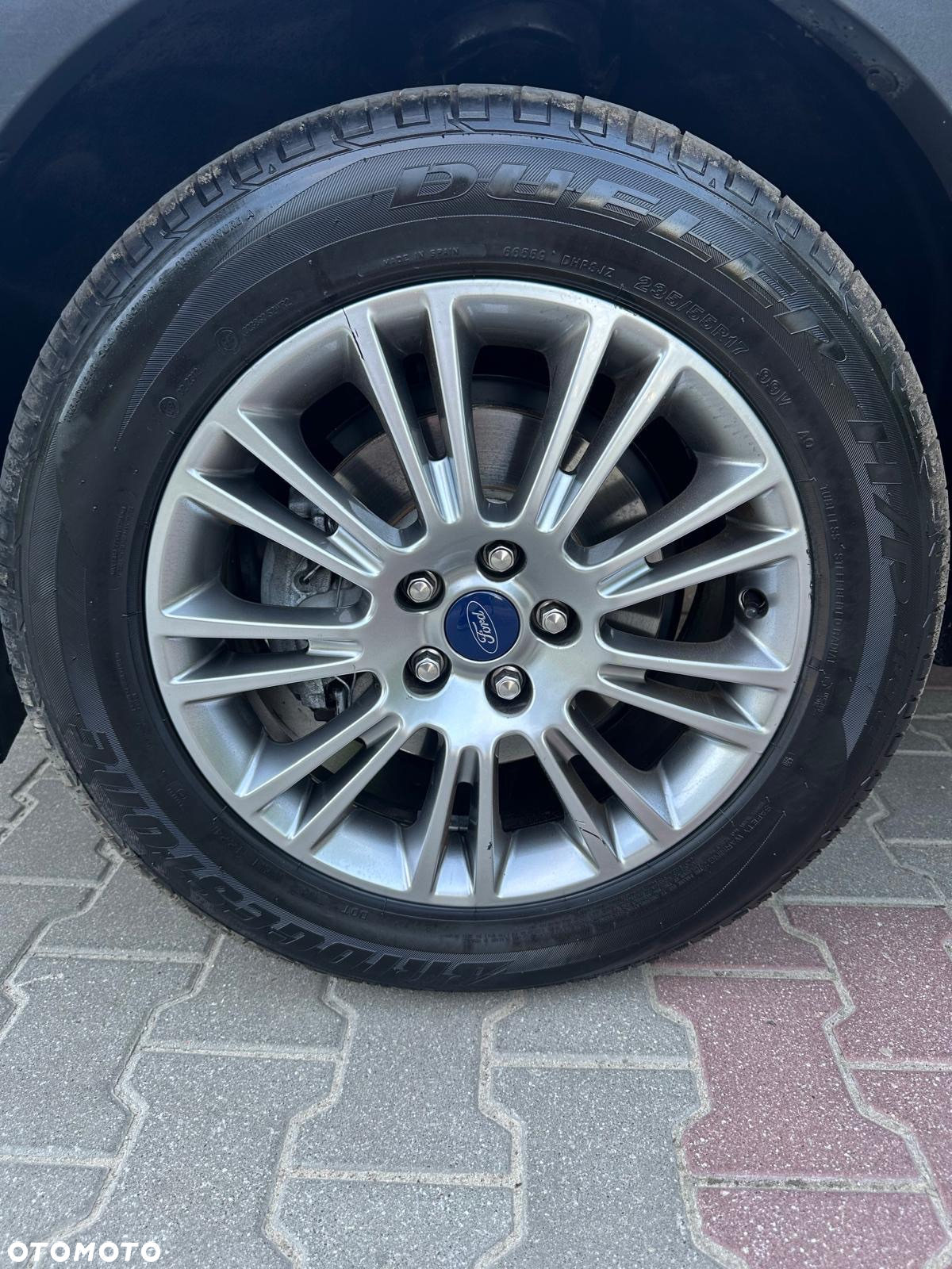 Ford Kuga 1.6 EcoBoost 2x4 Individual - 14