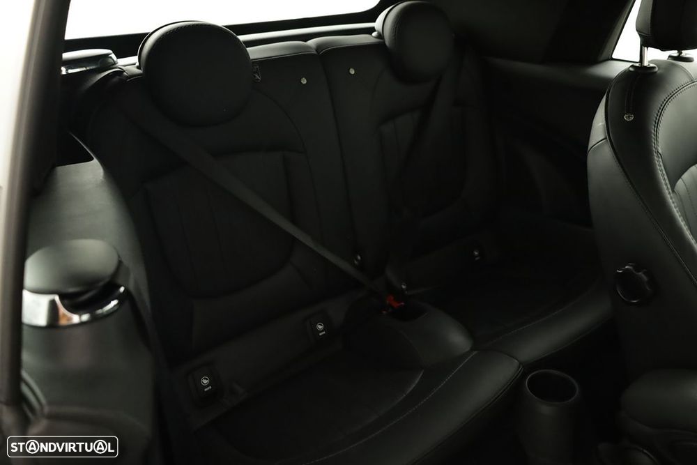 MINI Cabrio - 26