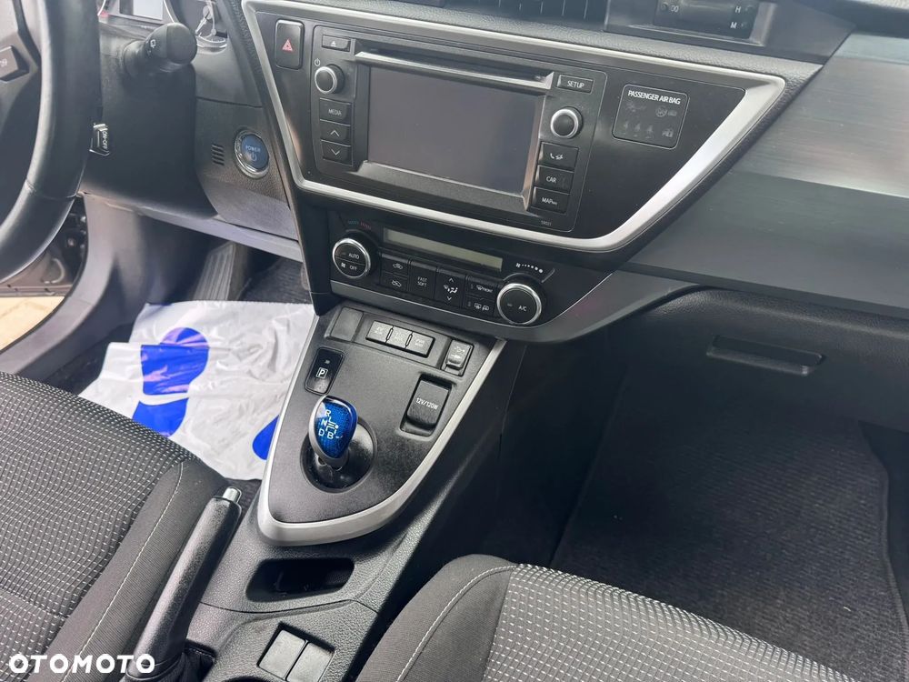 Toyota Auris 1.8 HSD Prestige NAVI - 21