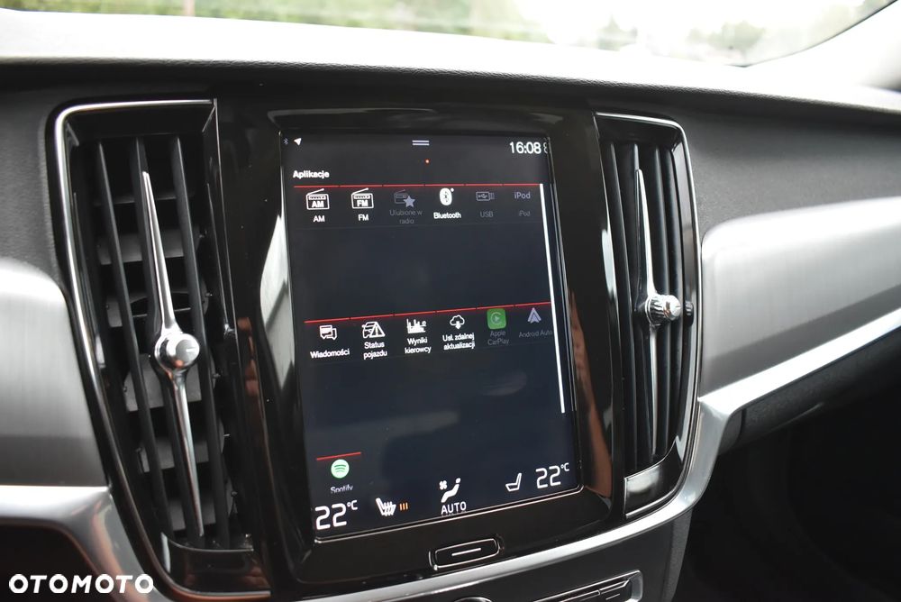 Volvo S90 D4 Geartronic Momentum Pro - 24