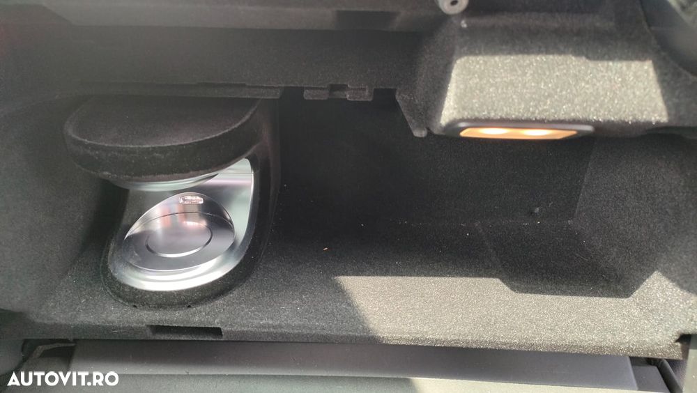 Mercedes-Benz C - 24