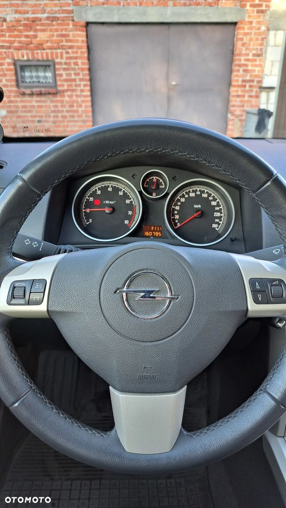 Opel Astra - 9