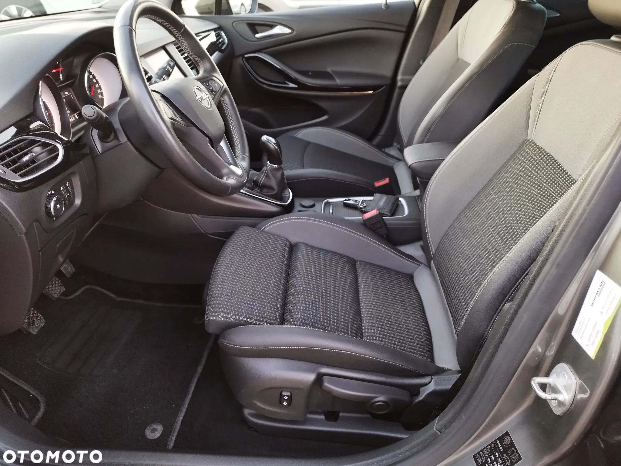 Opel Astra 1.2 Turbo Start/Stop Sports Tourer Edition - 14