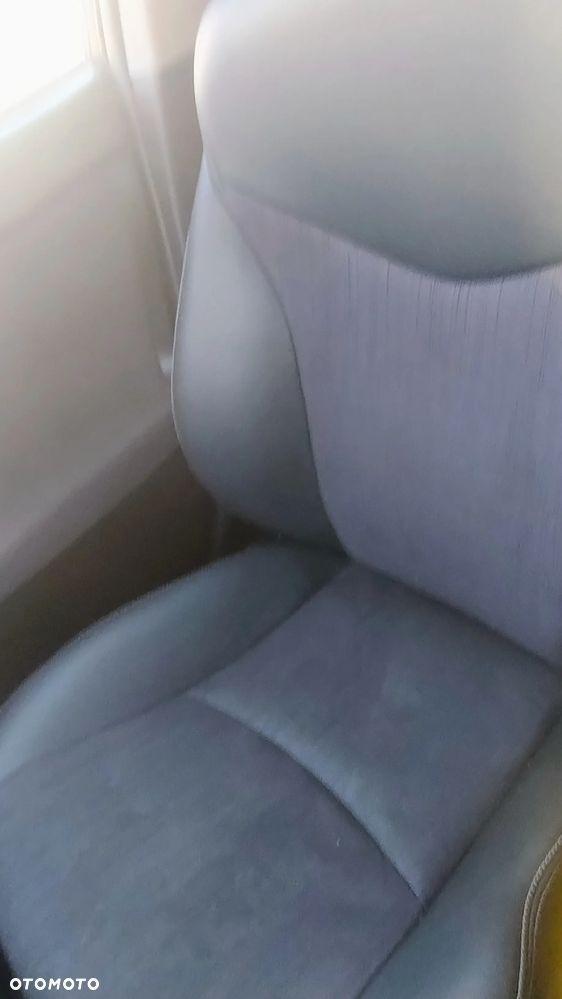 Toyota Prius - 11