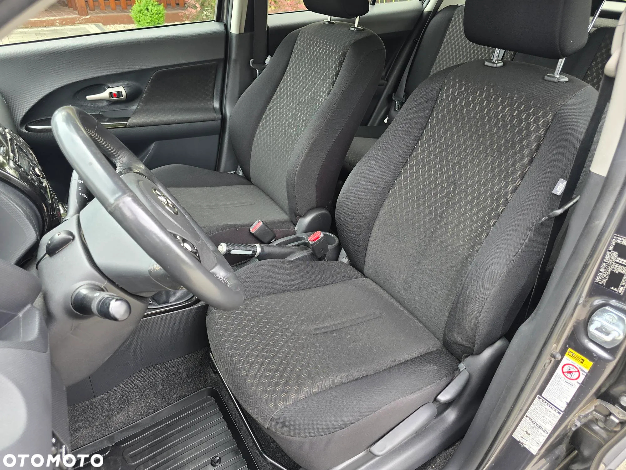 Toyota Corolla Verso - 13