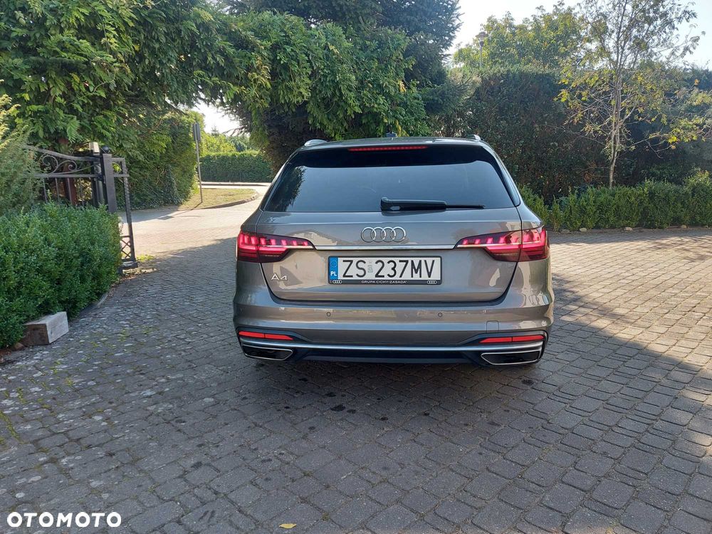 Audi A4 Limousine - 3