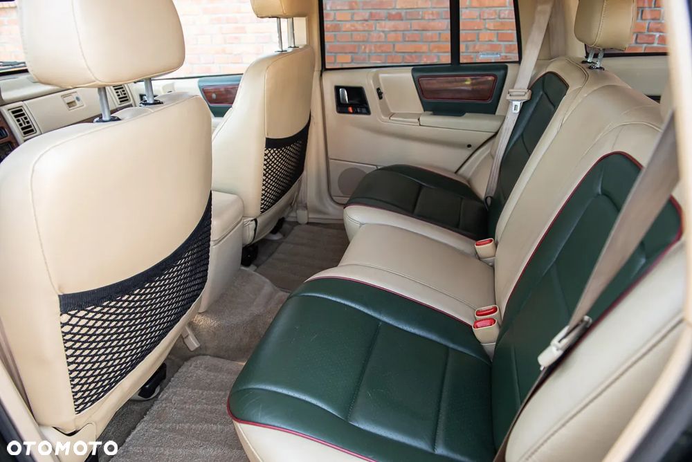 Jeep Grand Cherokee - 17