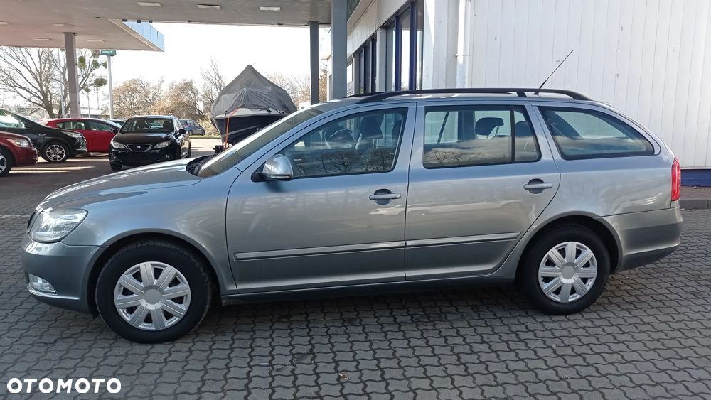 Skoda Octavia 1.6 TDI DPF Elegance - 8