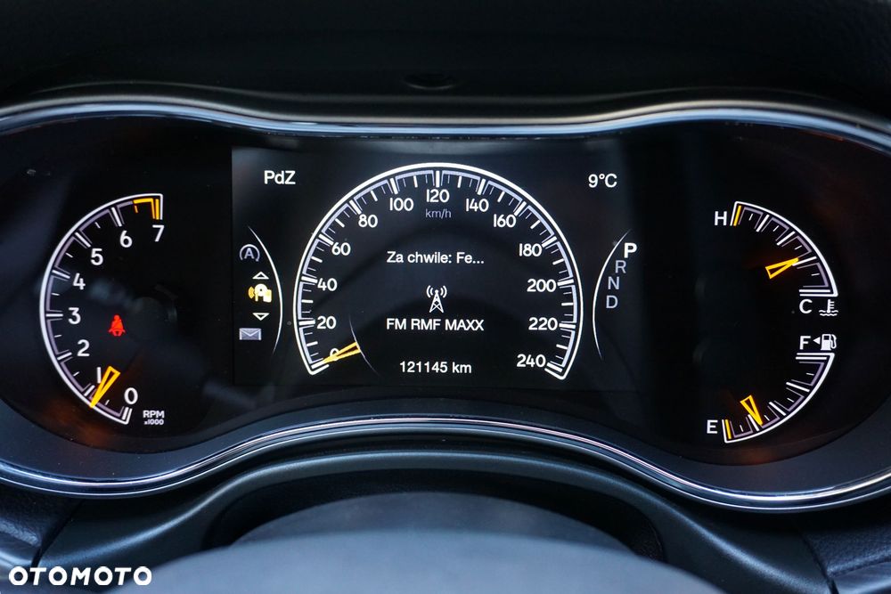 Jeep Grand Cherokee - 25