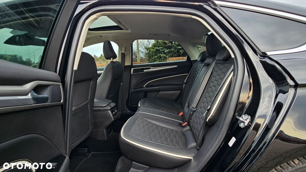 Ford Mondeo - 34