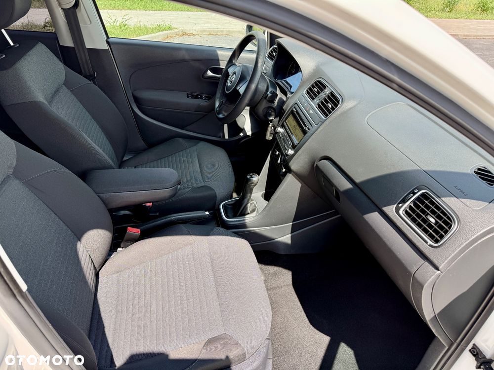 Volkswagen Polo - 10