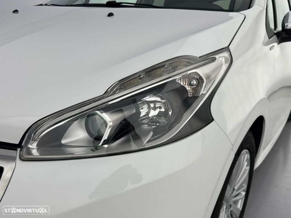 Peugeot 208 1.2 PureTech Allure - 14