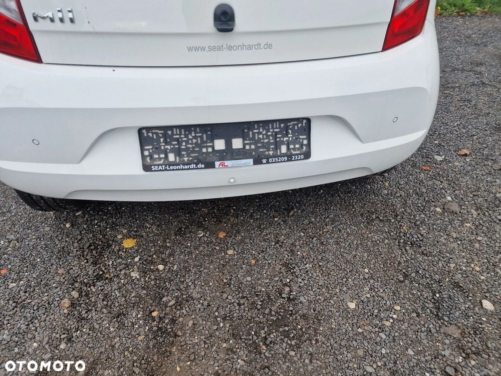 Zderzak  tył  seat  mii  skoda  citigo  w kolorze  LB9A - 1