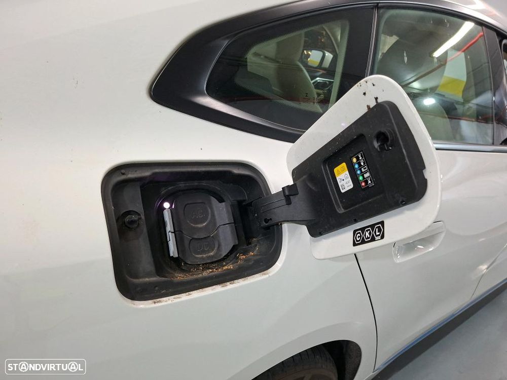 BMW i4 eDrive40 - 12