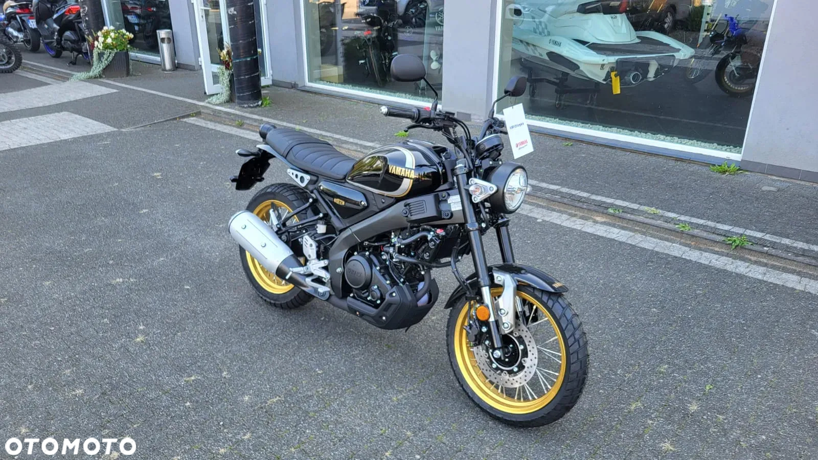 Yamaha XSR - 3