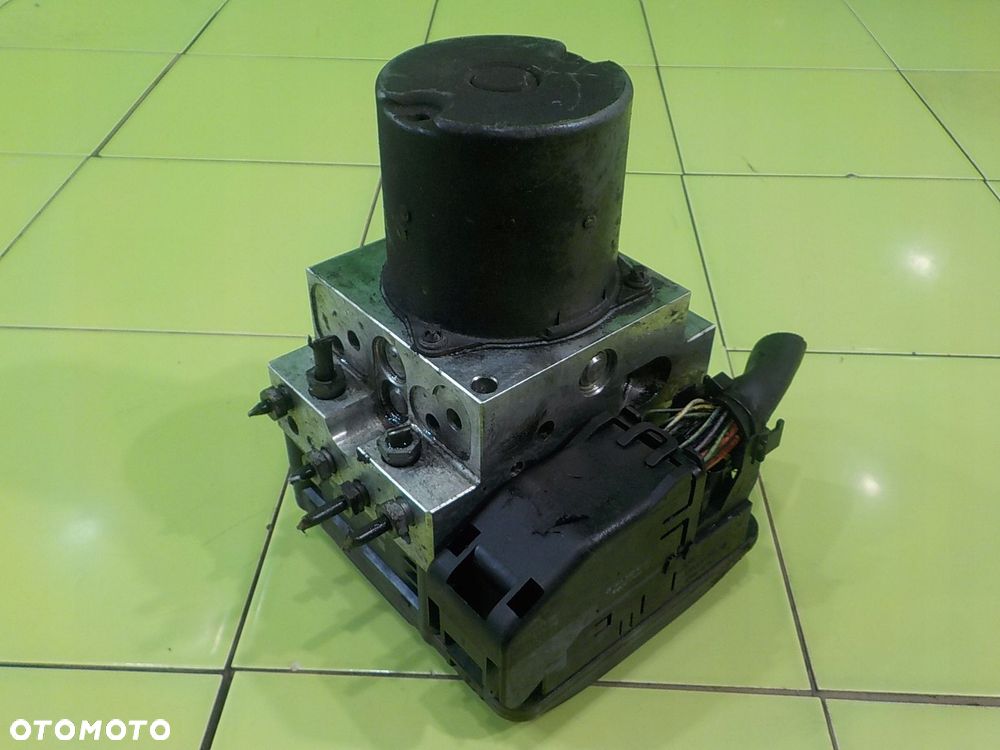 MERCEDES CLS W219 3.0 CDI 07r 5D pompa ABS 0265250226 A2114311812 - 3