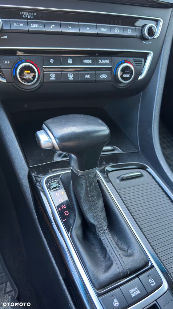 Kia Optima 1.7 CRDI L DCT - 14