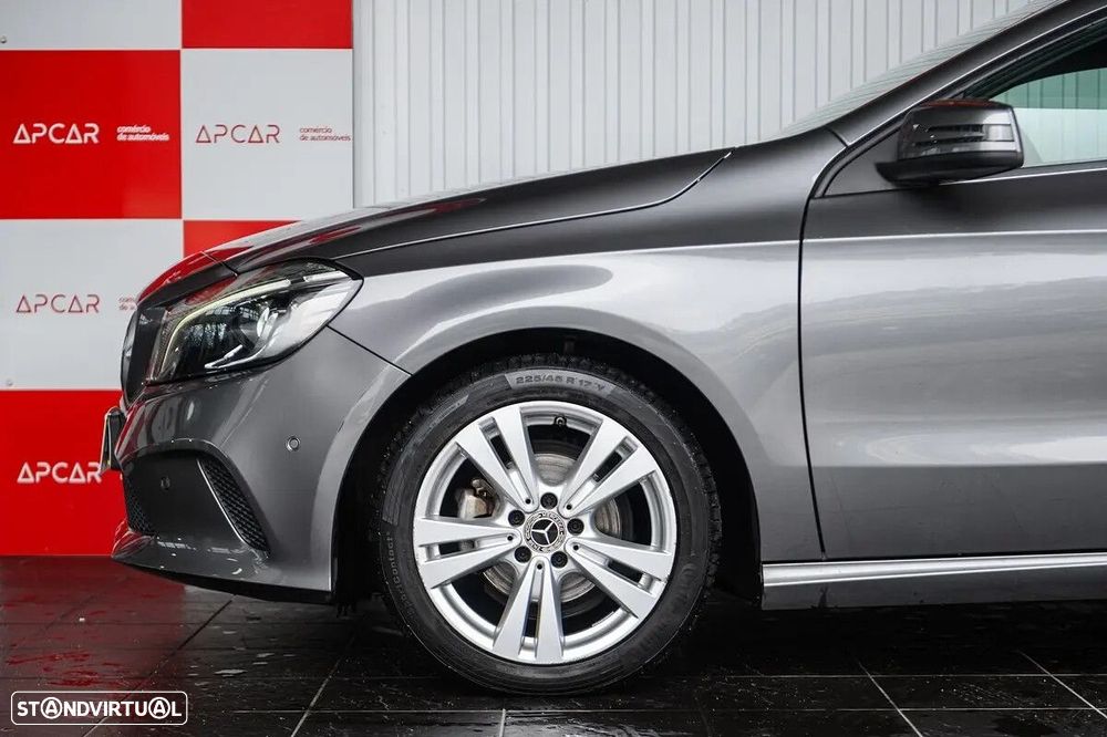 Mercedes-Benz A 180 d Fleet Pack Urban - 18
