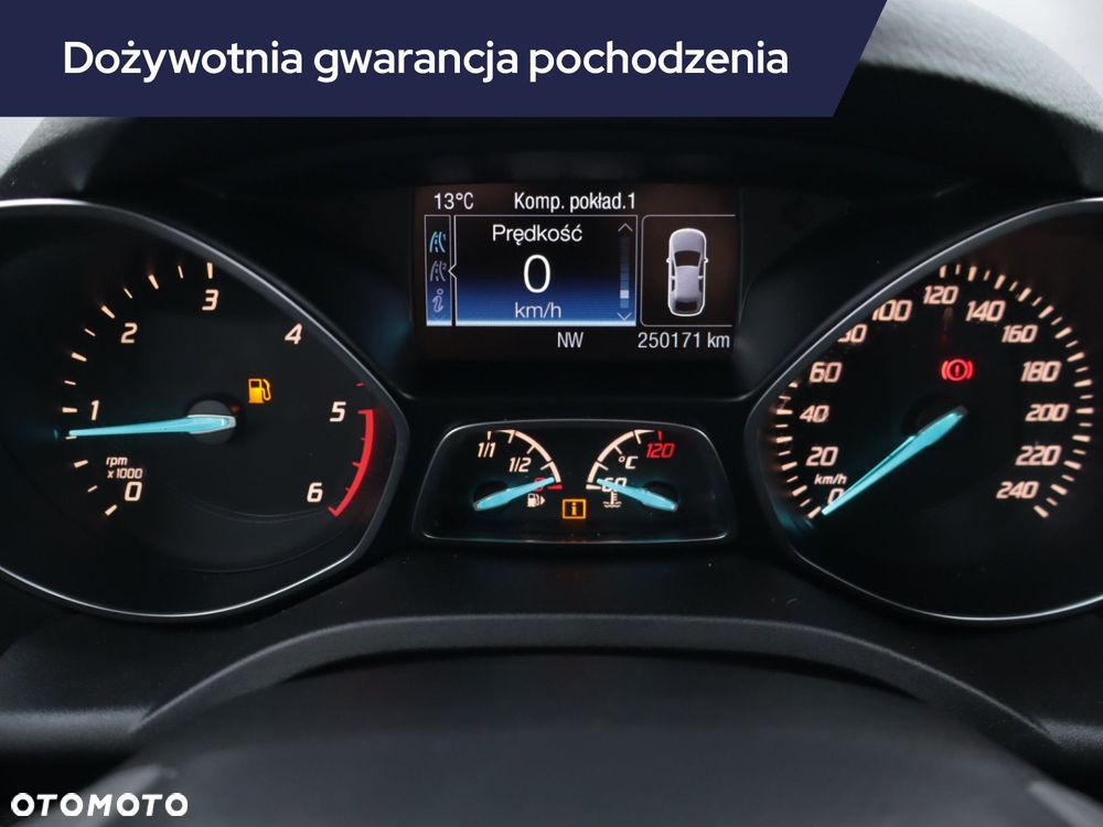 Ford Kuga - 13