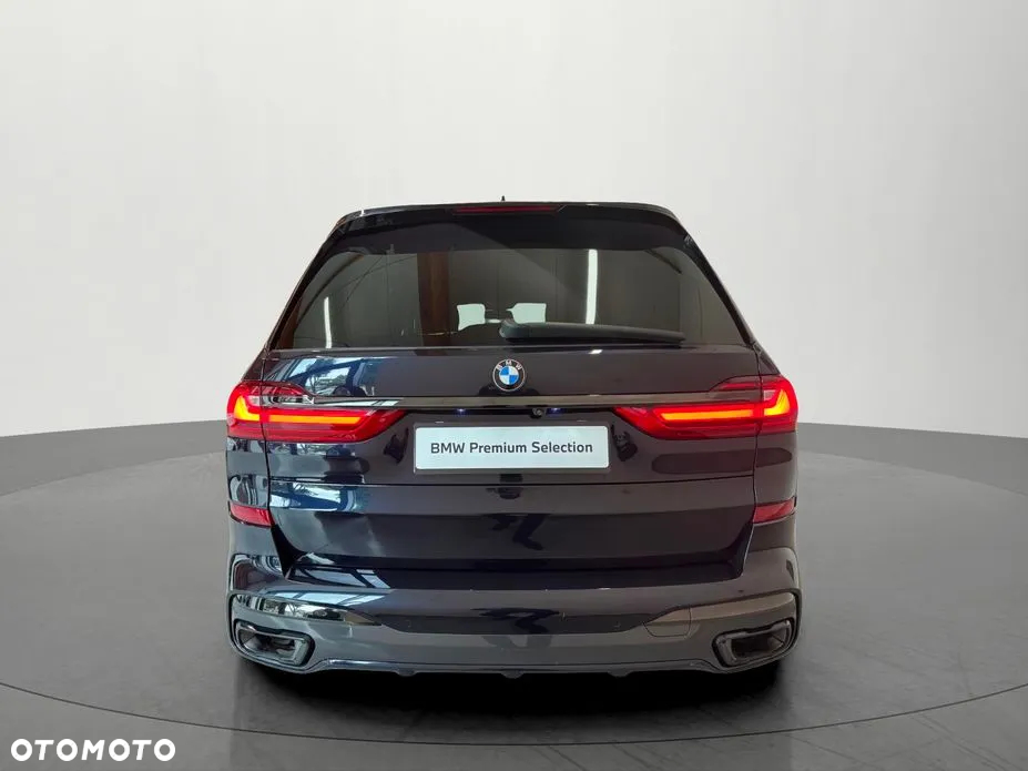 BMW X7 - 8
