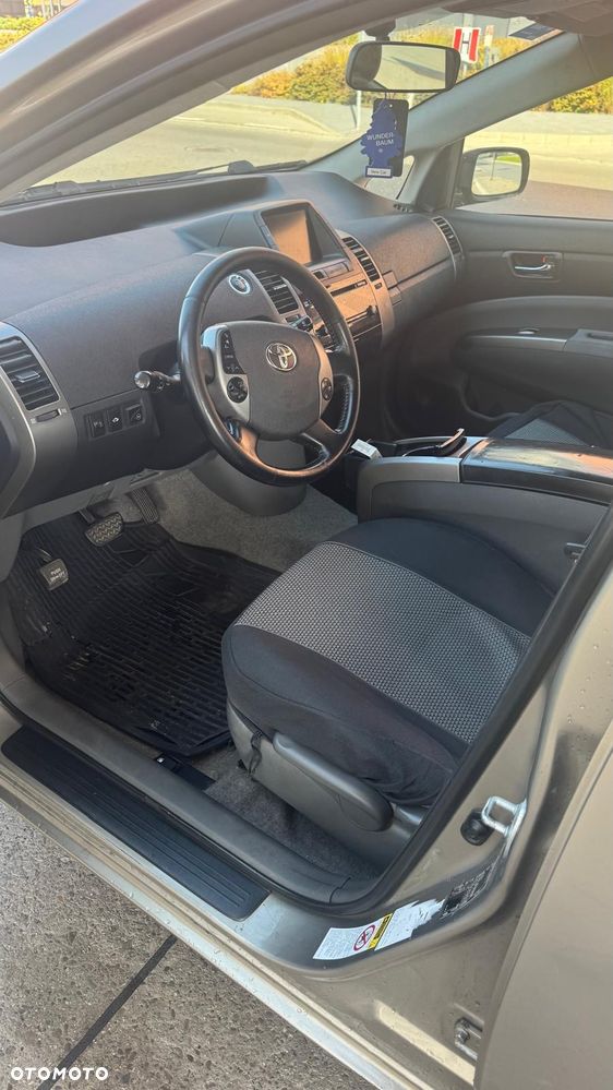 Toyota Prius - 6