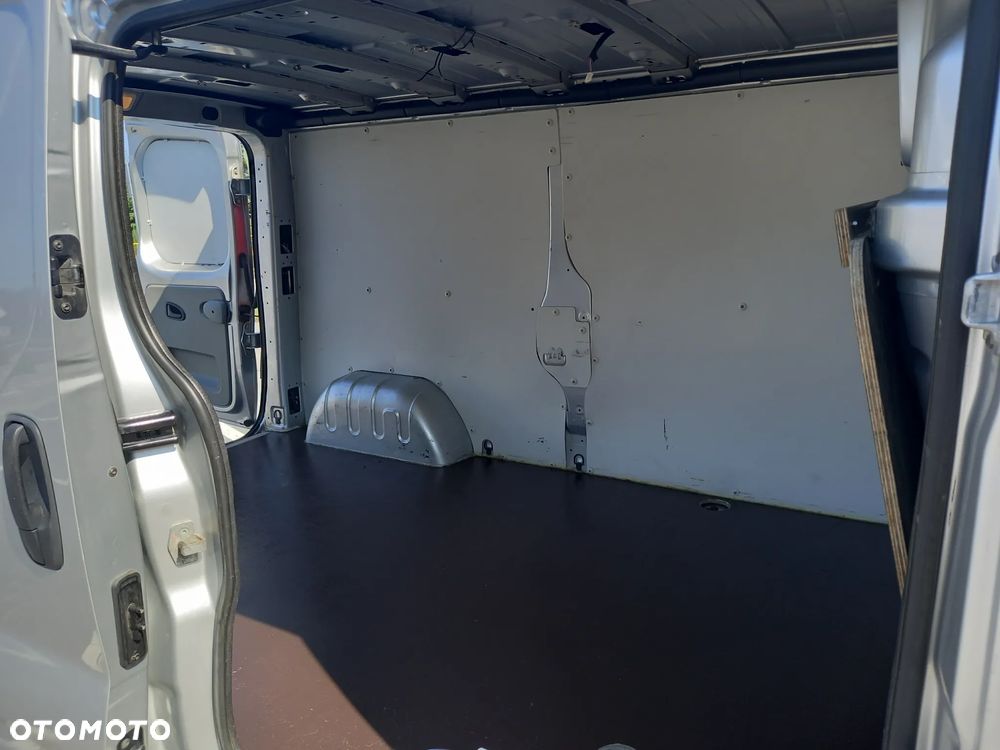Opel VIVARO - 16