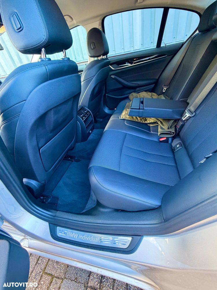 BMW Seria 5 520i AT - 8