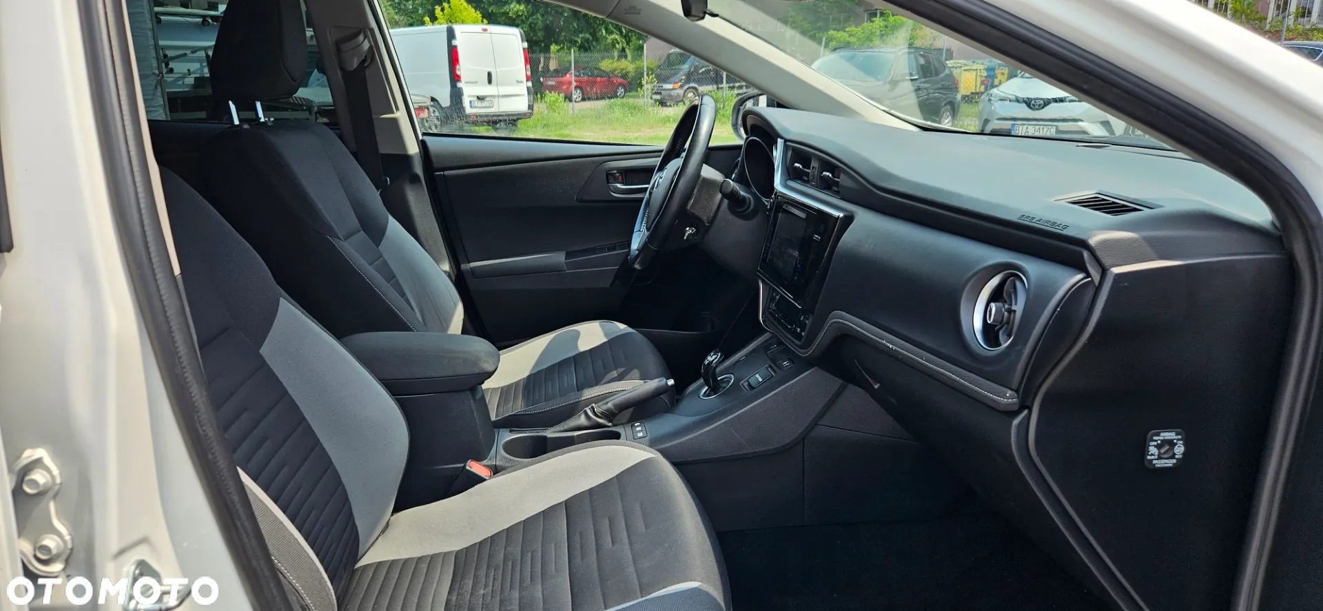 Toyota Auris 1.8 VVT-i Hybrid Automatik Comfort - 29