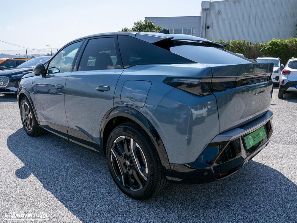 Peugeot E-3008 73 kWh Allure - 11
