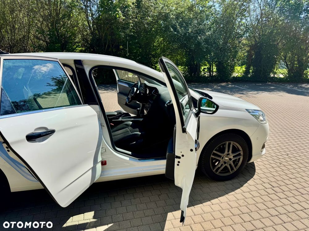 Citroën C4 PureTech 130 Stop&Start SHINE - 14
