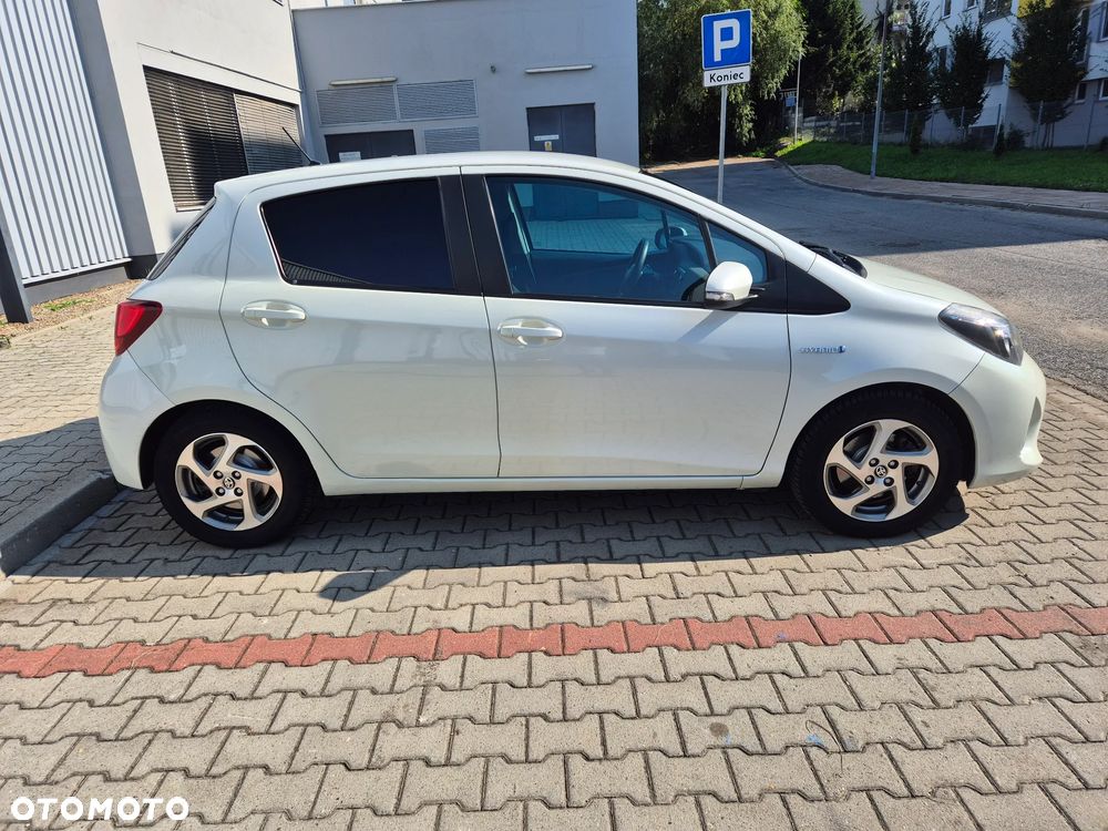 Toyota Yaris - 4