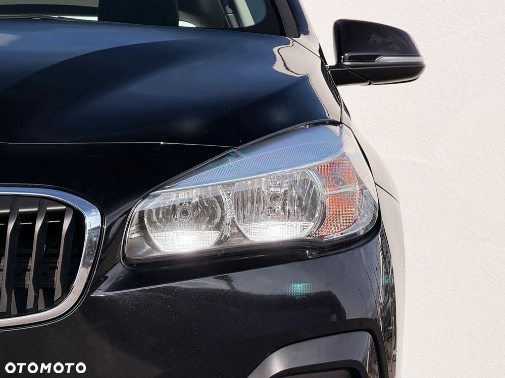 BMW Seria 2 218i - 9