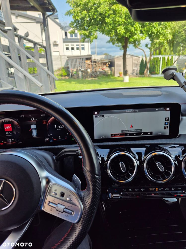 Mercedes-Benz CLA 180 AMG Line 7G-DCT - 6