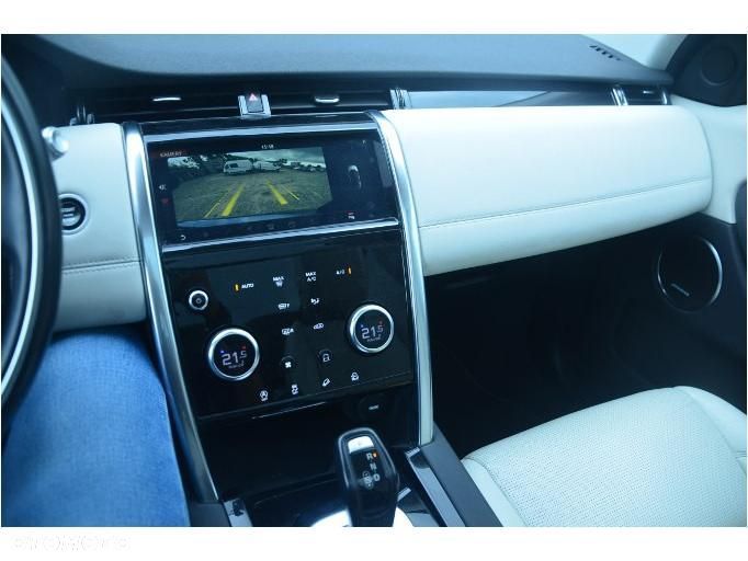 Land Rover Discovery Sport 2.0 P200 mHEV S - 14