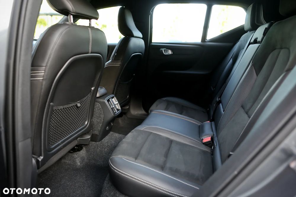 Volvo XC 40 D3 AWD Geartronic R-Design - 20