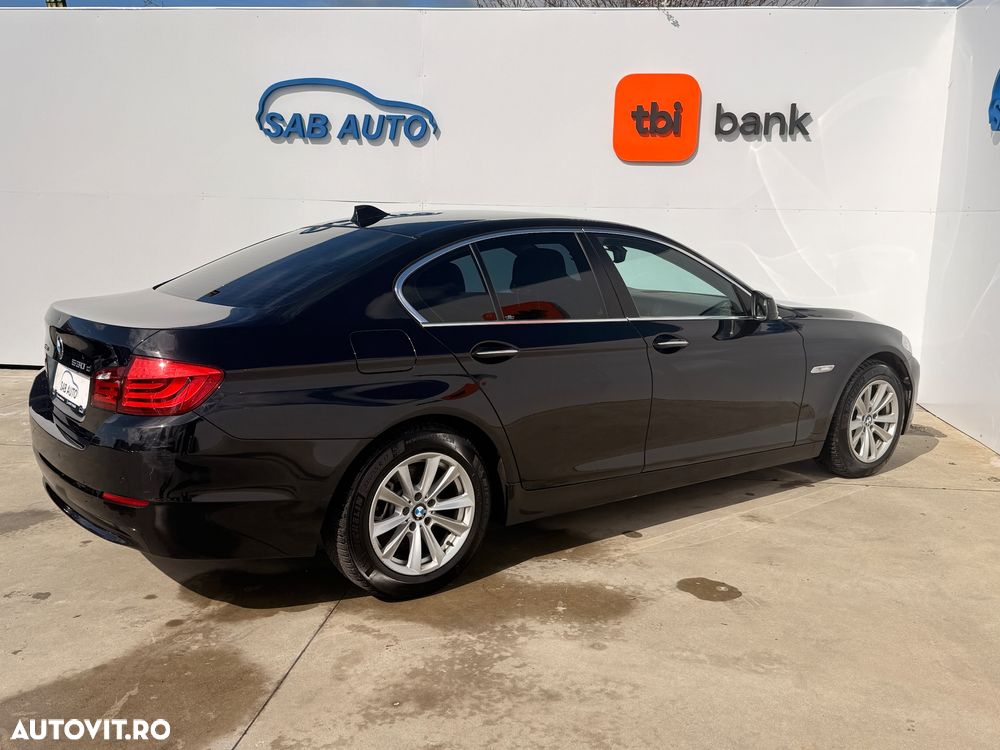 BMW Seria 5 530d xDrive Aut. - 2