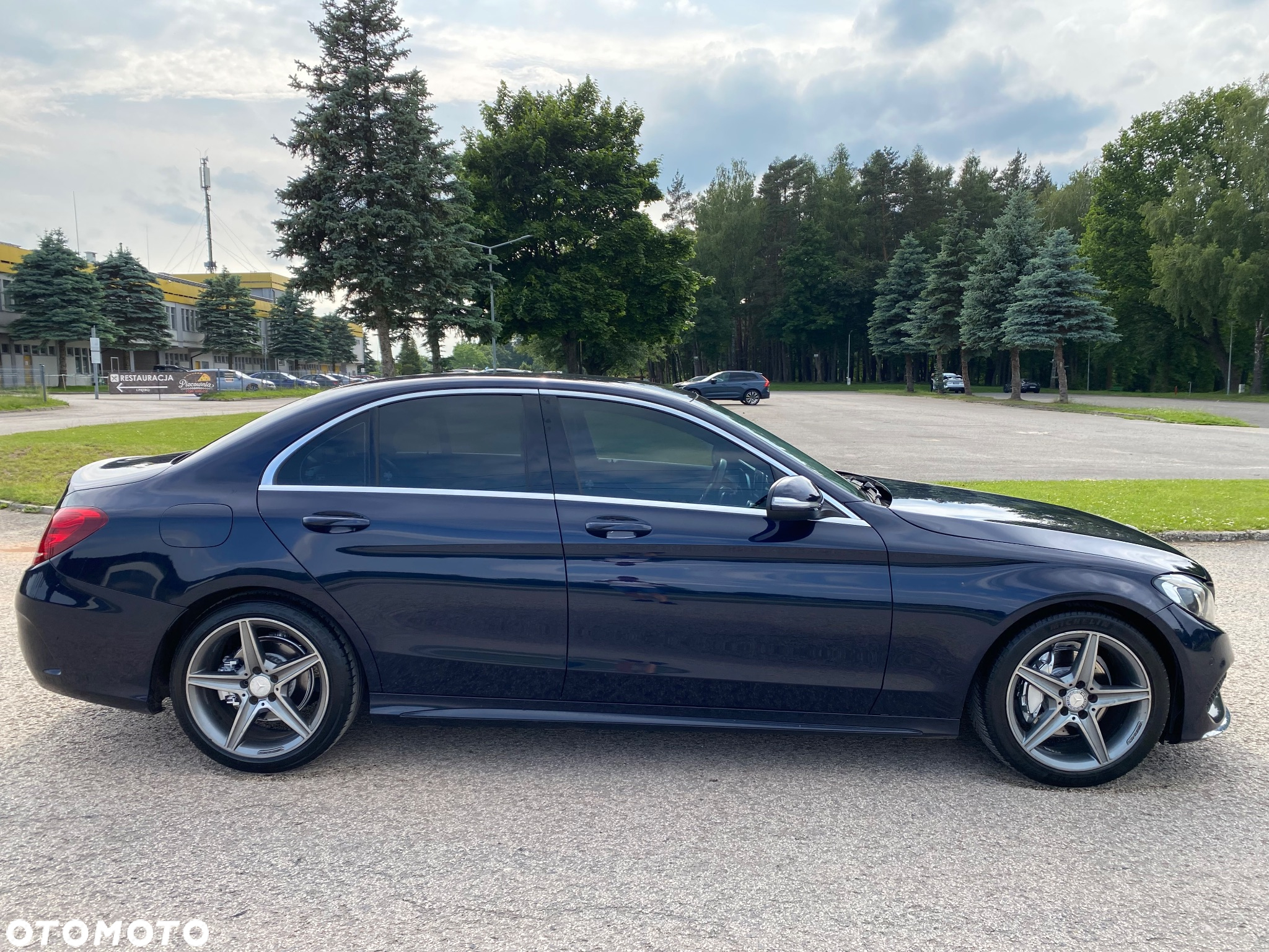 Mercedes-Benz Klasa C 200 (BlueTEC) d T 7G-TRONIC AMG Line - 4