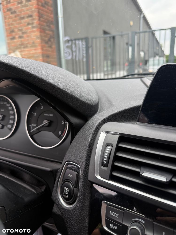 BMW Seria 1 118d Advantage - 25