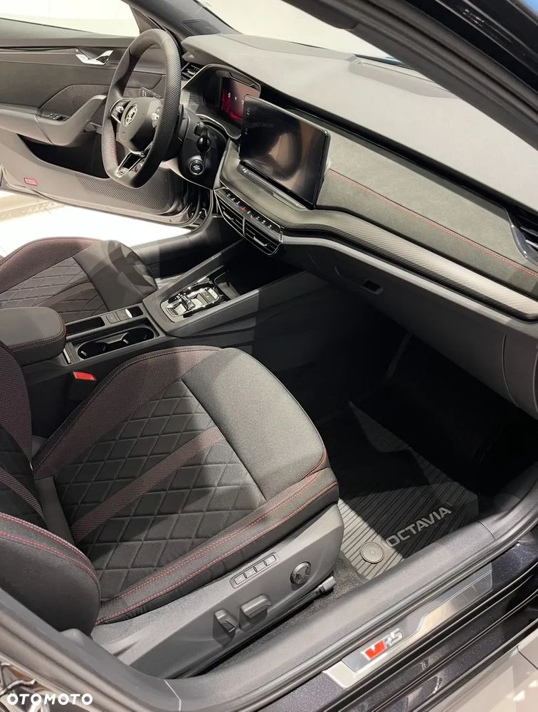 Skoda Octavia 2.0 TDI 4x4 RS DSG - 20