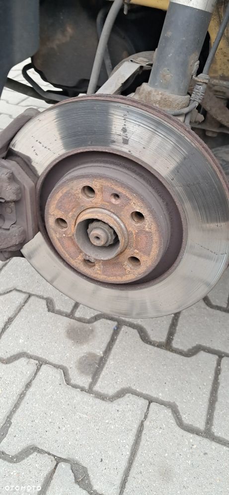 Volkswagen New Beetle - 11