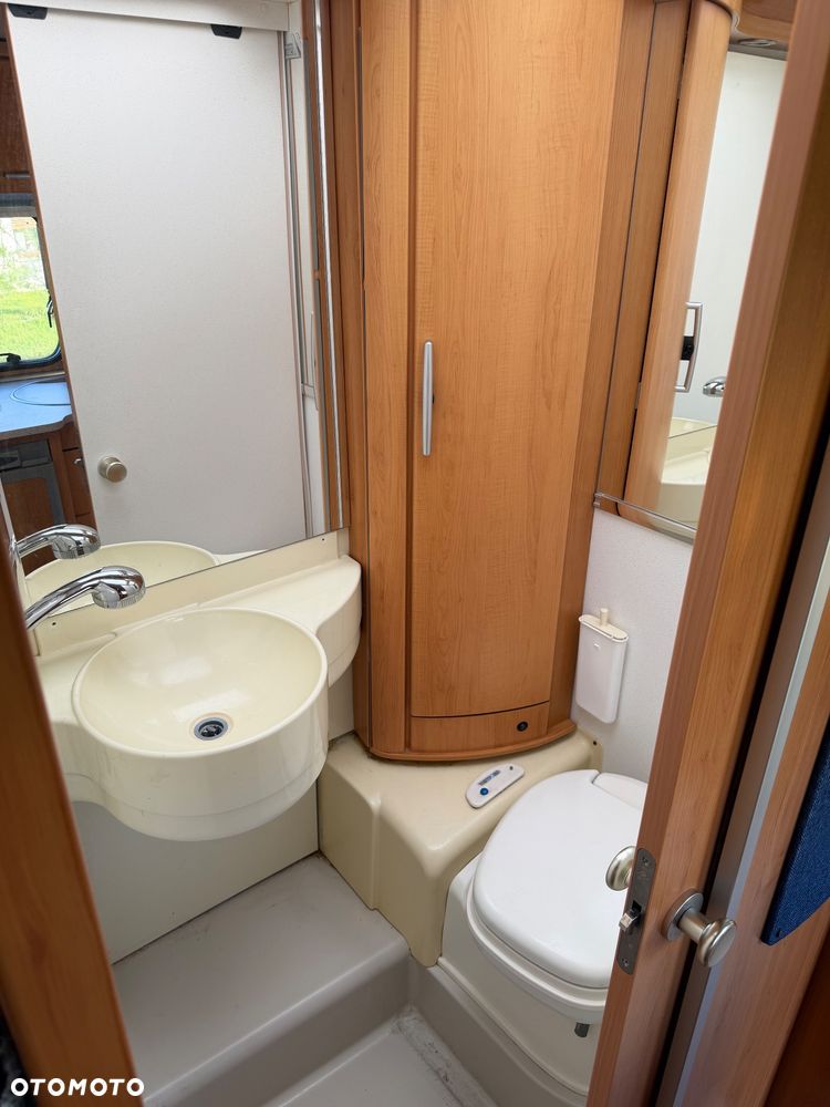 Hymer-Eriba Transit mk7 - 18