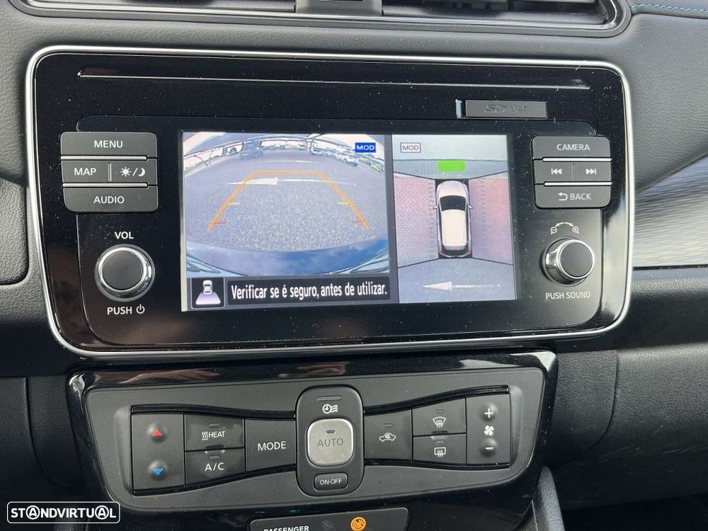 Nissan Leaf N-Connecta Two Tone - 16