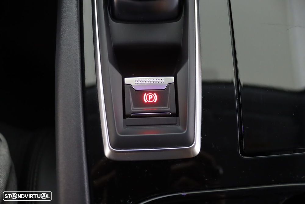 Peugeot 508 1.6 Hybrid Allure e-EAT8 - 32