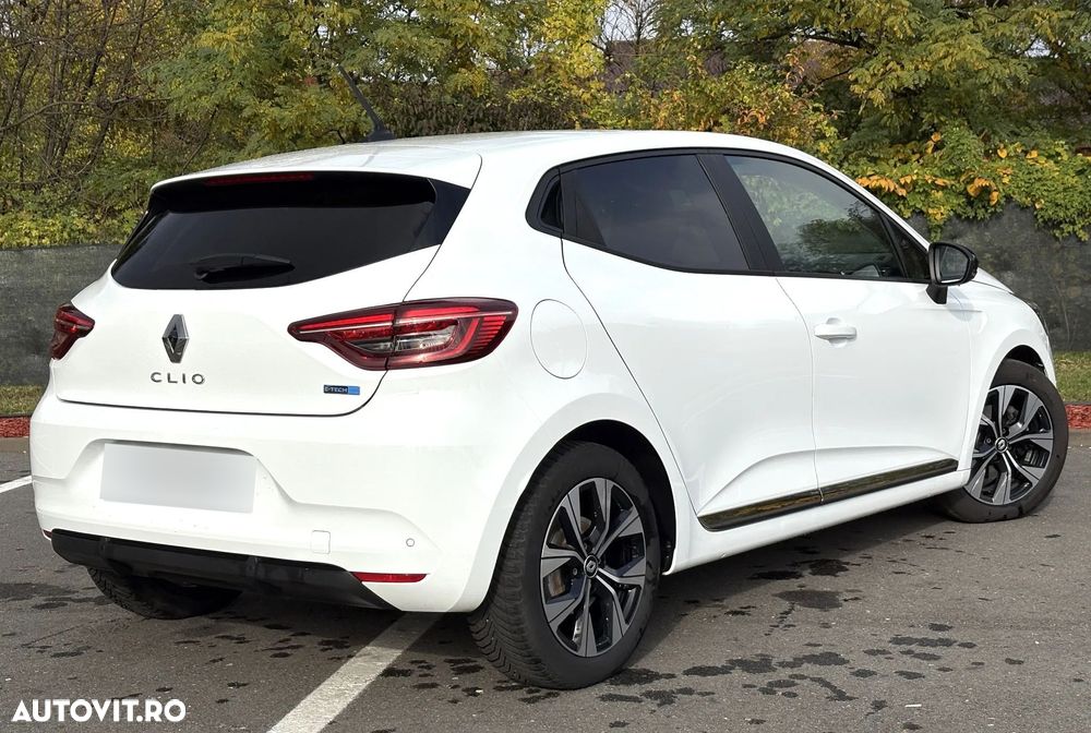 Renault Clio V E-Tech 145 Techno - 2