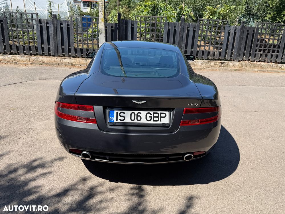 Aston Martin DB9 - 7