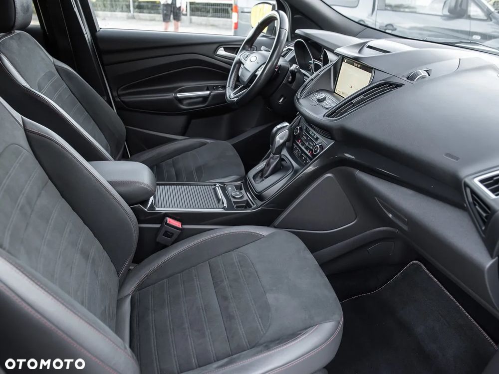 Ford Kuga 2.0 TDCi 4x4 ST-Line - 33