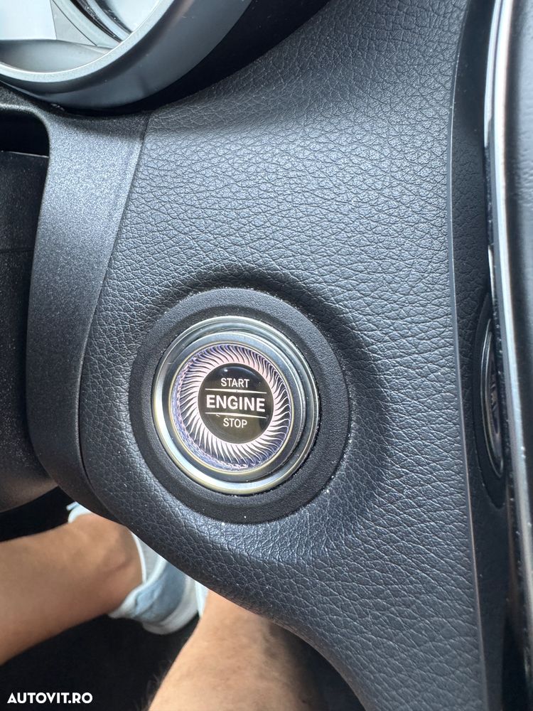 Mercedes-Benz C 220 d T 9G-TRONIC AMG Line - 11