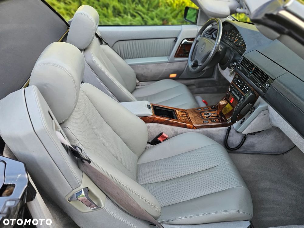 Mercedes-Benz SL - 16