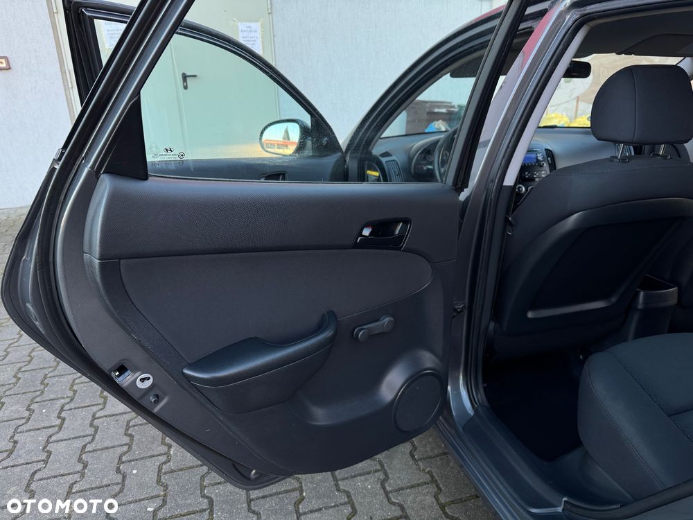 Hyundai i30 1.4 Edition Plus - 16